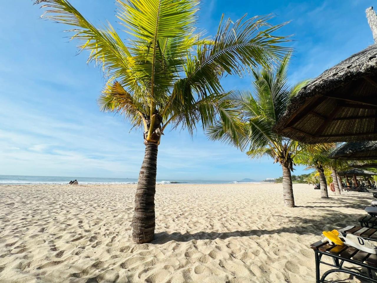 1 Seaview- 2 Gardenview 2Mins To The Beach - Luxury Condotel Фантхьет Экстерьер фото